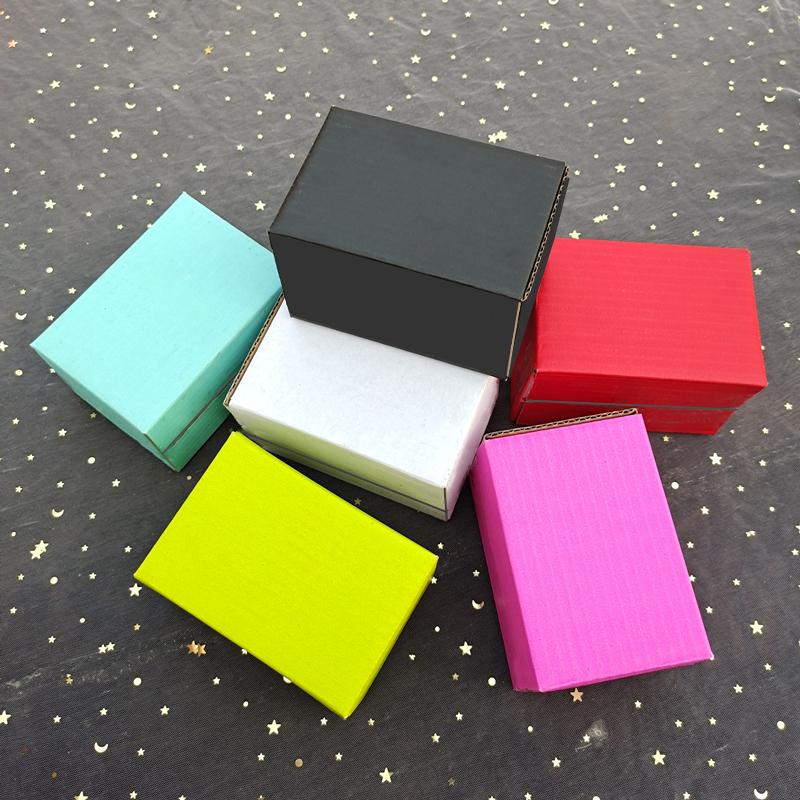 5pcs / 10pcs / black and pink carton 3-layer corrugated gift box express shipping box supports custom size and logo
5pcs / 10pcs / black and pink carton 3-layer corrugated gift box express shipping box supports custom size and logo