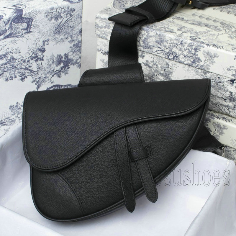 Mens Buckle Bee Saddle CrossBody Designers Handbags Iconic Handles All-match Leather Black Shoulder Cross Body Totes Clutches Evening Bags
Mens Buckle Bee Saddle CrossBody Designers Handbags Iconic Handles All-match Leather Black Shoulder Cross Body Totes Clutches Evening Bags