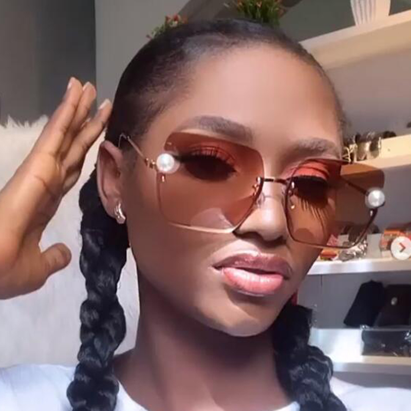 Unique Pearl Decoration Square Sunglasses Women Fashion Brown Rimless Sun Glasses For Female Summer UV400 Gradient Eyewear, White;black
Unique Pearl Decoration Square Sunglasses Women Fashion Brown Rimless Sun Glasses For Female Summer UV400 Gradient Eyewear, White;black