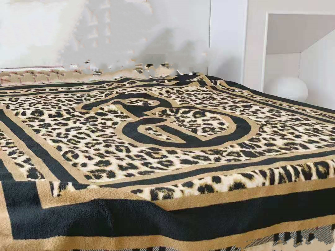 women men Blankets throw Blanket Coral Fleece Rug Bedding Air Condition Bedspreads Nap Airline Blankets 129
