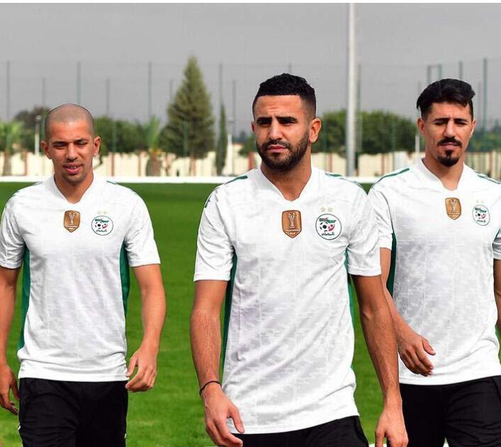 2020 2021 Algeria MAHREZ Soccer Jerseys argelia 20 21 ATAL FEGHOULI SLIMANI BRAHIMI Home BENNACER men kids Football Shirts Maillot de Foot
2020 2021 Algeria MAHREZ Soccer Jerseys argelia 20 21 ATAL FEGHOULI SLIMANI BRAHIMI Home BENNACER men kids Football Shirts Maillot de Foot