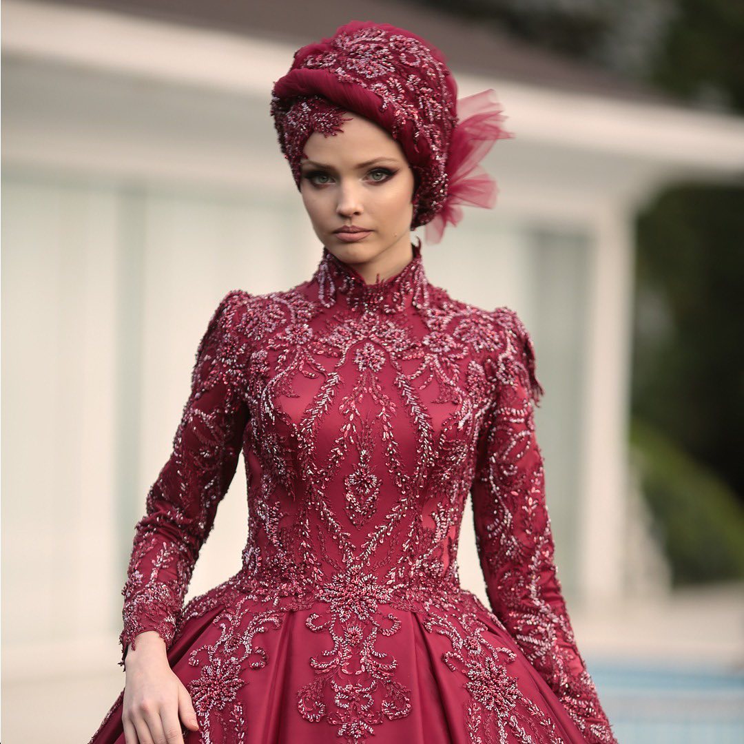 Beaded Muslim Gorgeous Wedding Dresses High Neck A Line Appliqued Long Sleeves Bridal Gowns Sequined Sweep Train Satin Robe De Marie ppliqued