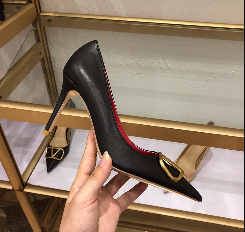 Outono 2020 apontou de salto alto couro real boca rasa preto fosco moda metal v-boto ouro v tipo direito nico sapatos EOR4, Same as picture
Outono 2020 apontou de salto alto couro real boca rasa preto fosco moda metal v-boto ouro v tipo direito nico sapatos EOR4, Same as picture