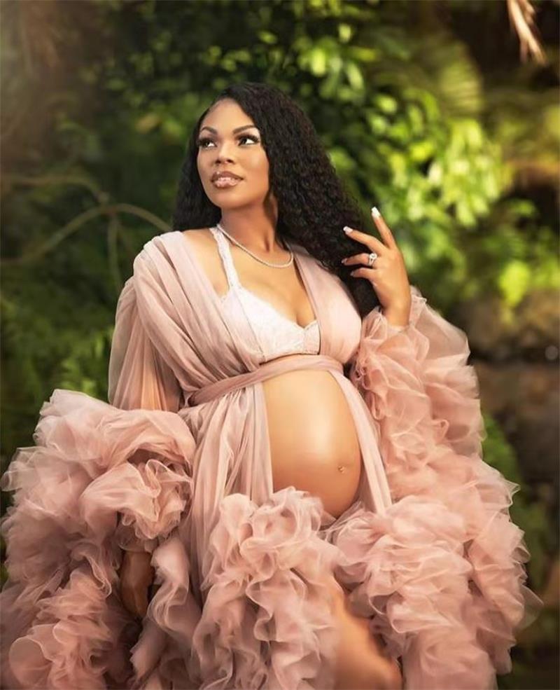 Blush Pink Maternity Sleepwear Luxury Ruffles Long Sleeves Wedding Sleepwear Bathrobes Nightgowns Tiered Robes Women Dress