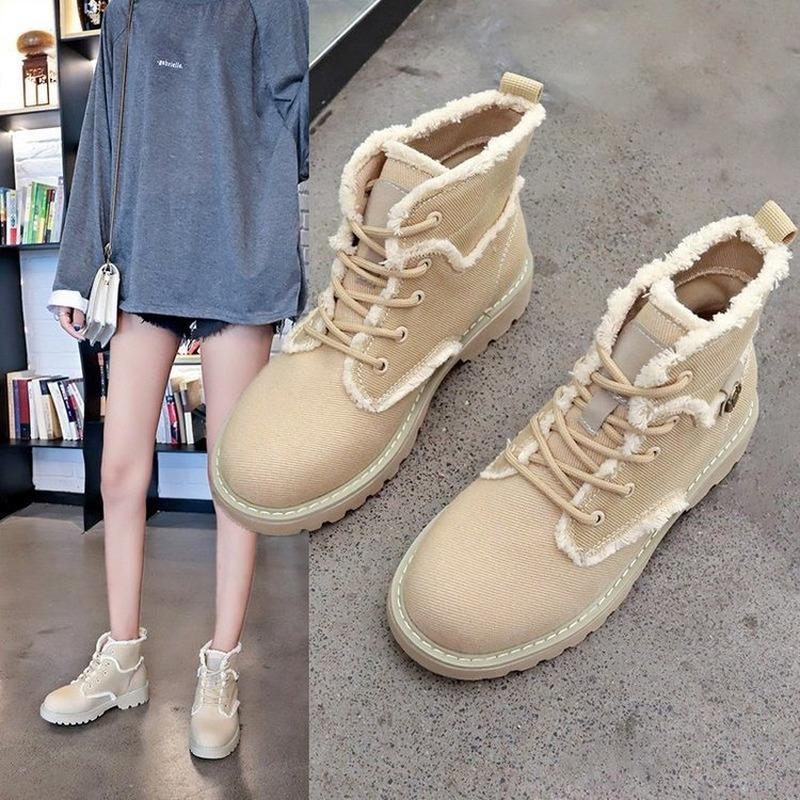 2020 Autumn Winter New Wild Handsome Cowboy Boots Women's Shoes Trend Edge Casual Locomotive Short Boots Women
2020 Autumn Winter New Wild Handsome Cowboy Boots Women's Shoes Trend Edge Casual Locomotive Short Boots Women