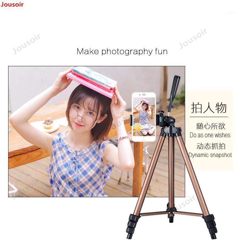 Mobile Live Bracket Folding portable Tripod multi-seat clip head tablet general outdoor shooting CD50 T031
Mobile Live Bracket Folding portable Tripod multi-seat clip head tablet general outdoor shooting CD50 T031
