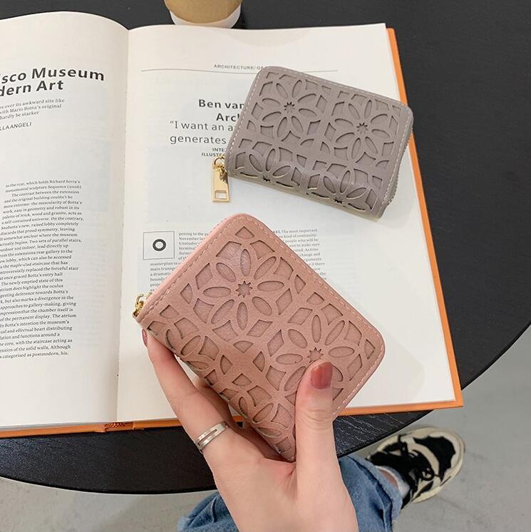 Factory wholesale women wallets small fresh hollows womens short card package multifunctional leather wallet smini hollow organ coin purse, Grey(boutique box)
Factory wholesale women wallets small fresh hollows womens short card package multifunctional leather wallet smini hollow organ coin purse, Grey(boutique box)