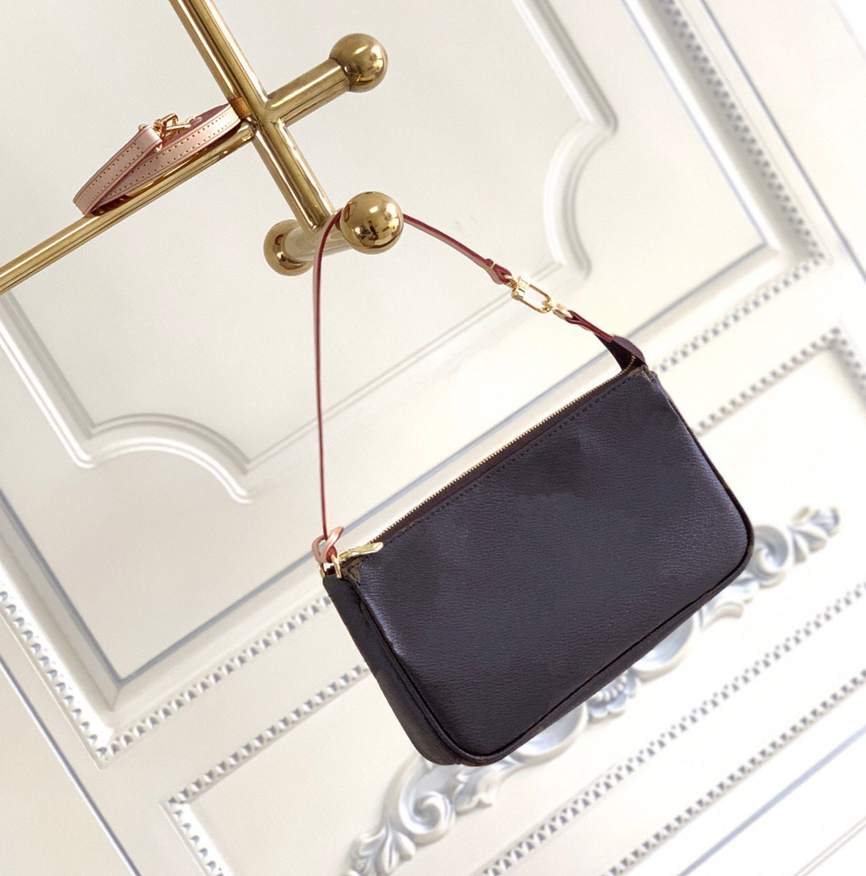 Classic Top Quality 5A Crossbody Bag 21cm Purse Women Handbag Shoulder Bag Card Holder Fashion Wallet Chain Key Pouch Genuine Leather M40712
Classic Top Quality 5A Crossbody Bag 21cm Purse Women Handbag Shoulder Bag Card Holder Fashion Wallet Chain Key Pouch Genuine Leather M40712