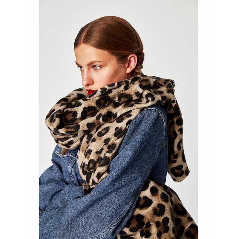 2021 New Arrival Fall Winter Women's Fashion Style Sexy Scarf Leopard Animal Print Big Warm Shawl Clothes Chic Wear Accessories
2021 New Arrival Fall Winter Women's Fashion Style Sexy Scarf Leopard Animal Print Big Warm Shawl Clothes Chic Wear Accessories