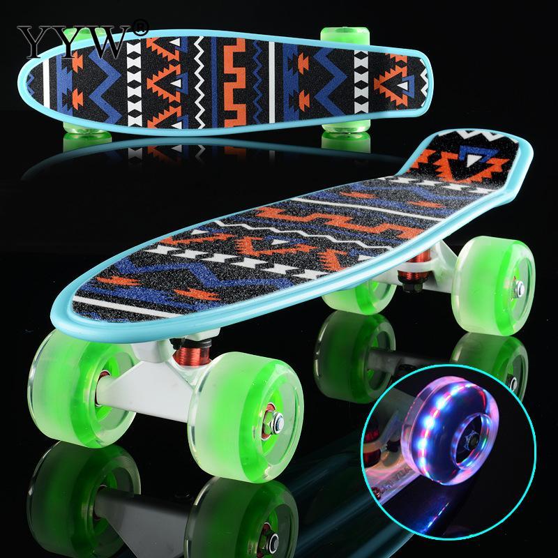 58cm Mini Fish Skateboards Boys Girls Fishboard Cruiser Completed Graphic Retro Kick Skate Skateboard For Beginners Flashing LED
58cm Mini Fish Skateboards Boys Girls Fishboard Cruiser Completed Graphic Retro Kick Skate Skateboard For Beginners Flashing LED