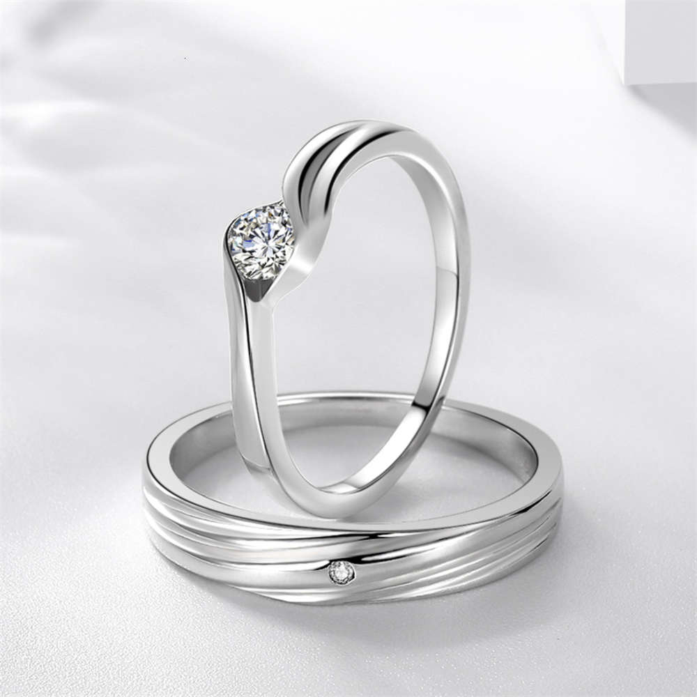Luxurys Designers Fashion JZ458 wave streamline modeling simple couple ring simulation female ring men's imitation Mosangshi ring
Luxurys Designers Fashion JZ458 wave streamline modeling simple couple ring simulation female ring men's imitation Mosangshi ring