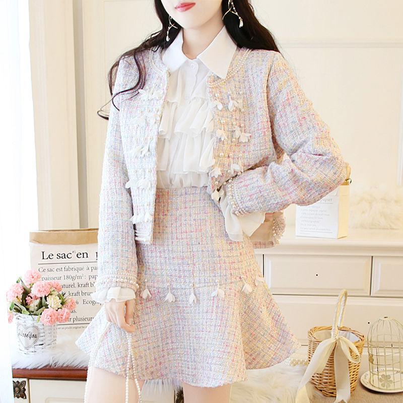 Women 2021 Autumn Winter Tweed Wool Suits Female 2 Piece Set Tassel Tweed Short Jacket Coat + High Waist Mini Skirt Sets B415, Pink
Women 2021 Autumn Winter Tweed Wool Suits Female 2 Piece Set Tassel Tweed Short Jacket Coat + High Waist Mini Skirt Sets B415, Pink