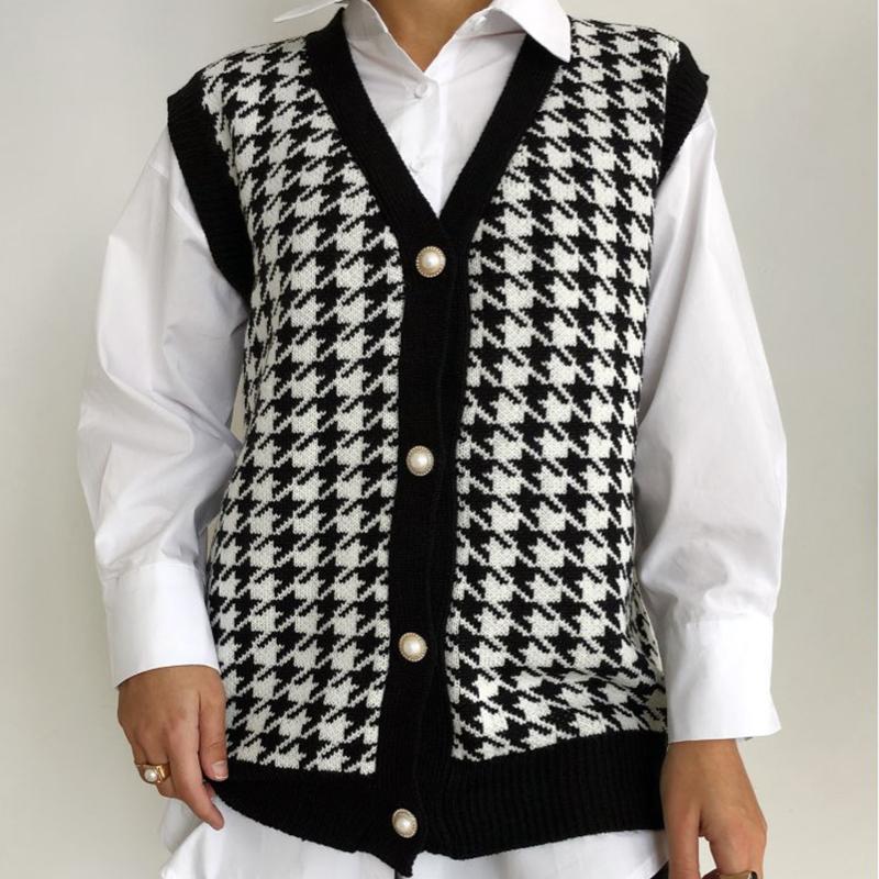 Women Vest Cardigan V Neck Houndstooth Women Knitted Sweater Ladies Short Loose Cardigan Winter Fashion Cropped Femme
Women Vest Cardigan V Neck Houndstooth Women Knitted Sweater Ladies Short Loose Cardigan Winter Fashion Cropped Femme