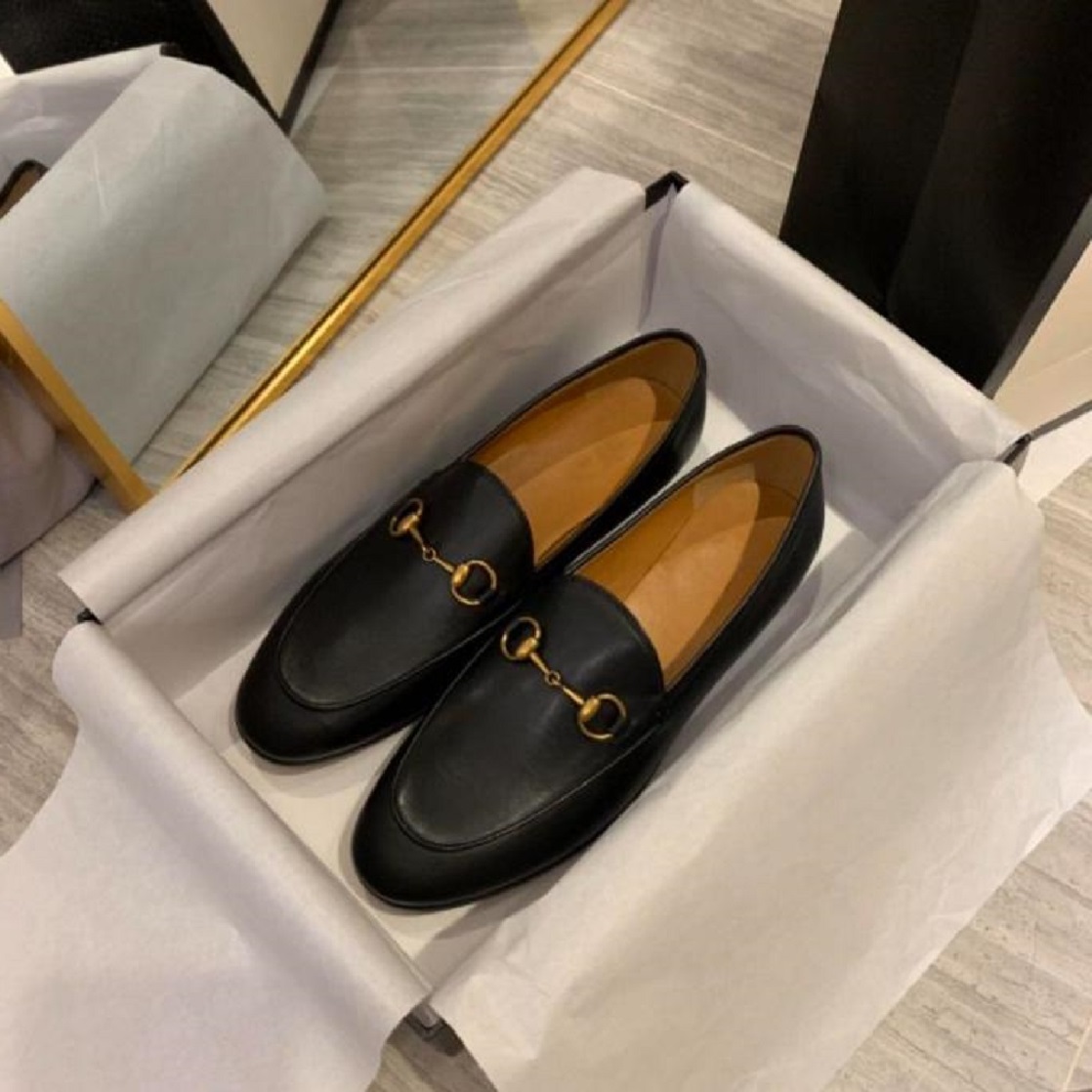 Jordaan loafer new luxury designer Casual Shoes leather women Flat-soled fashion with box size 35-40
Jordaan loafer new luxury designer Casual Shoes leather women Flat-soled fashion with box size 35-40