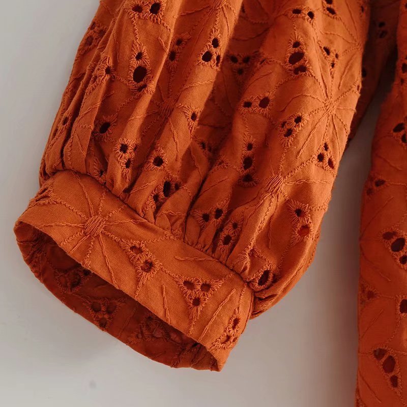 2019 women vintage v neck hollow out embroidery casual blouse shirts women three quarter sleeve buckles blusas chic tops T200321