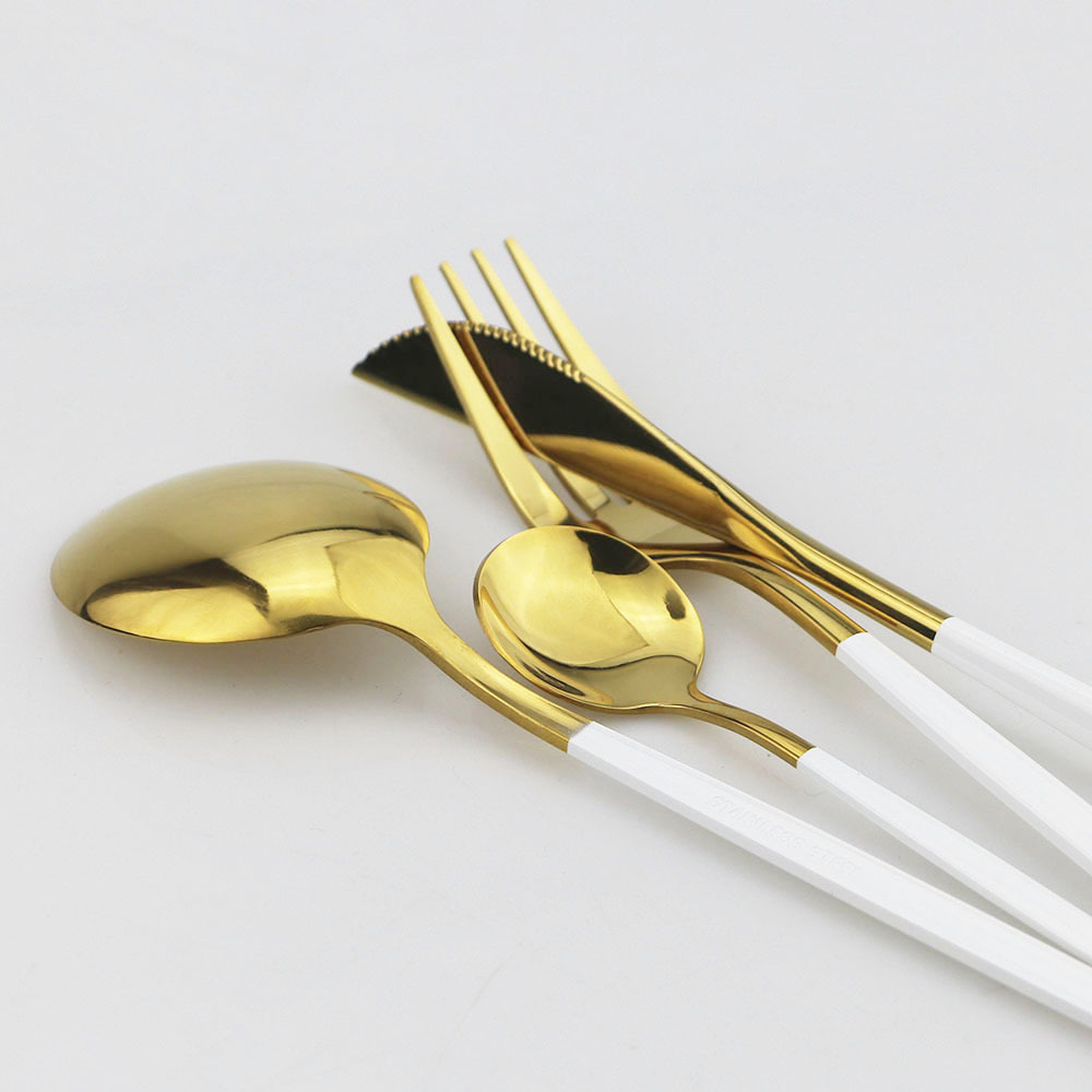 24Pcs Black Dinnerware Set Stainless Steel Tableware Cutlery Set Dishwasher Safe Fork Knife Spoon Flatware Set Gift Box 210318