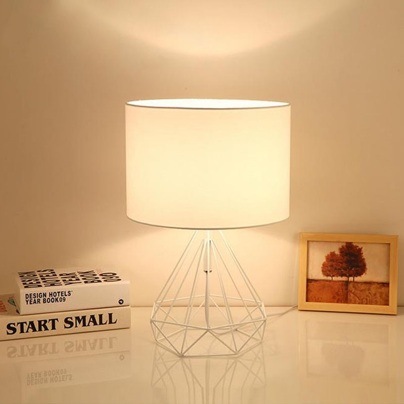 Retro Geometric desk lamp Gold Black White Hollow Diamond Design Cloth shade Table Lamp Bedroom Home Decor Light Fixtures