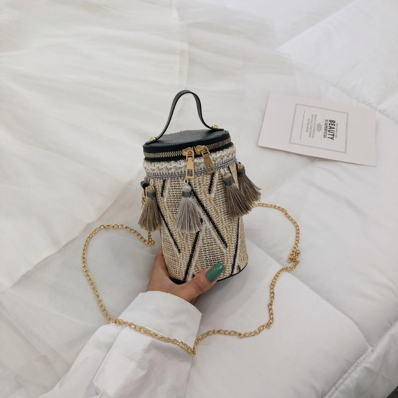 National Shoulder Bags Women Retro Weave Feather Tassel Bucket Bag Crossbody Bag Shoulder Patchwork Phone Pouch Bolsas Mujer, Blue
National Shoulder Bags Women Retro Weave Feather Tassel Bucket Bag Crossbody Bag Shoulder Patchwork Phone Pouch Bolsas Mujer, Blue
