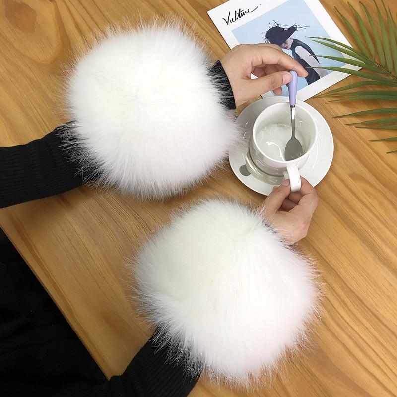 1 Pair Women Winter Warm Wrist Arms Gloves Faux Fur Bracelet Cuff Wristband Plush Elastic Oversleeve Arm Protect Warmmer
1 Pair Women Winter Warm Wrist Arms Gloves Faux Fur Bracelet Cuff Wristband Plush Elastic Oversleeve Arm Protect Warmmer