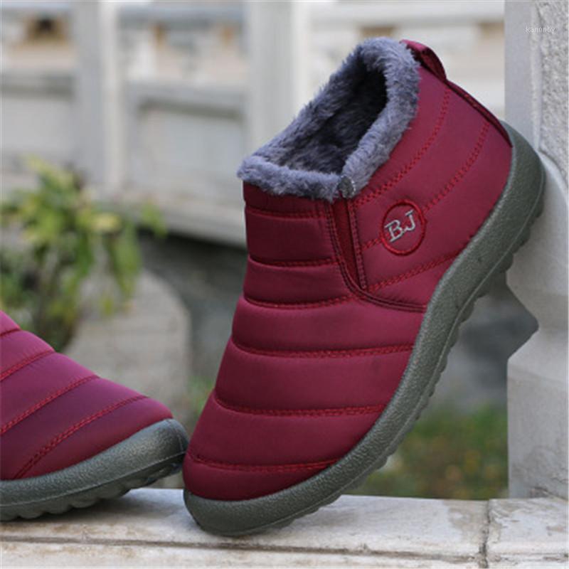 Plus size 35-43 Winter new snow boots female tube thick plush waterproof cotton boots side zipper women black blue brown1
Plus size 35-43 Winter new snow boots female tube thick plush waterproof cotton boots side zipper women black blue brown1
