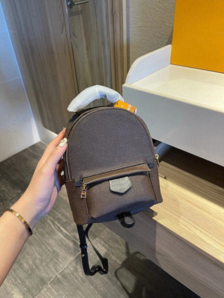 designer shoulder bag 16cm highquality gold mini zipper bag fashion brand love2020 allleather oneshoulder bag stiletto bags shoulder bags, Customize
designer shoulder bag 16cm highquality gold mini zipper bag fashion brand love2020 allleather oneshoulder bag stiletto bags shoulder bags, Customize