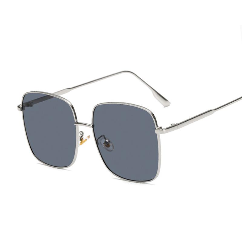 Fashion Vintage Black Square Sunglasses Women Luxury Metal Sun Glasses For Female Brand Designer Big Frame Ocean Mirror Oculos
Fashion Vintage Black Square Sunglasses Women Luxury Metal Sun Glasses For Female Brand Designer Big Frame Ocean Mirror Oculos
