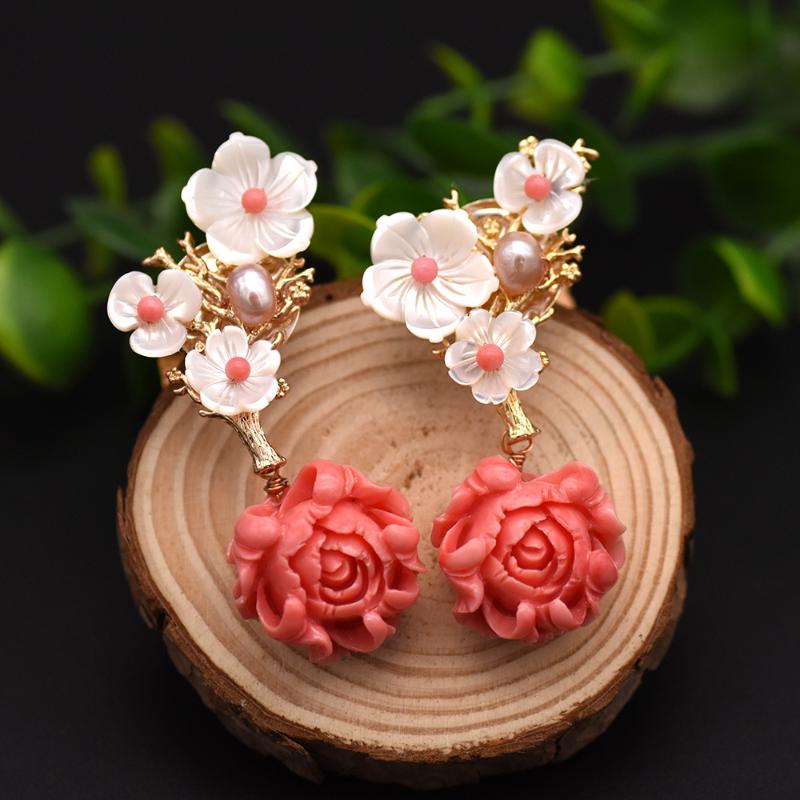 New Handmade Pink Coral Drop Earrings White Pearl Pink Natural Stone Shell Flower Dangle Earrings Sweet Fine Jewelry Accessories
New Handmade Pink Coral Drop Earrings White Pearl Pink Natural Stone Shell Flower Dangle Earrings Sweet Fine Jewelry Accessories