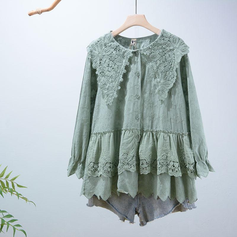 2021 spring and summer turn-down collar lace embroidery cotton loose long sleeve shirt, Beige
2021 spring and summer turn-down collar lace embroidery cotton loose long sleeve shirt, Beige