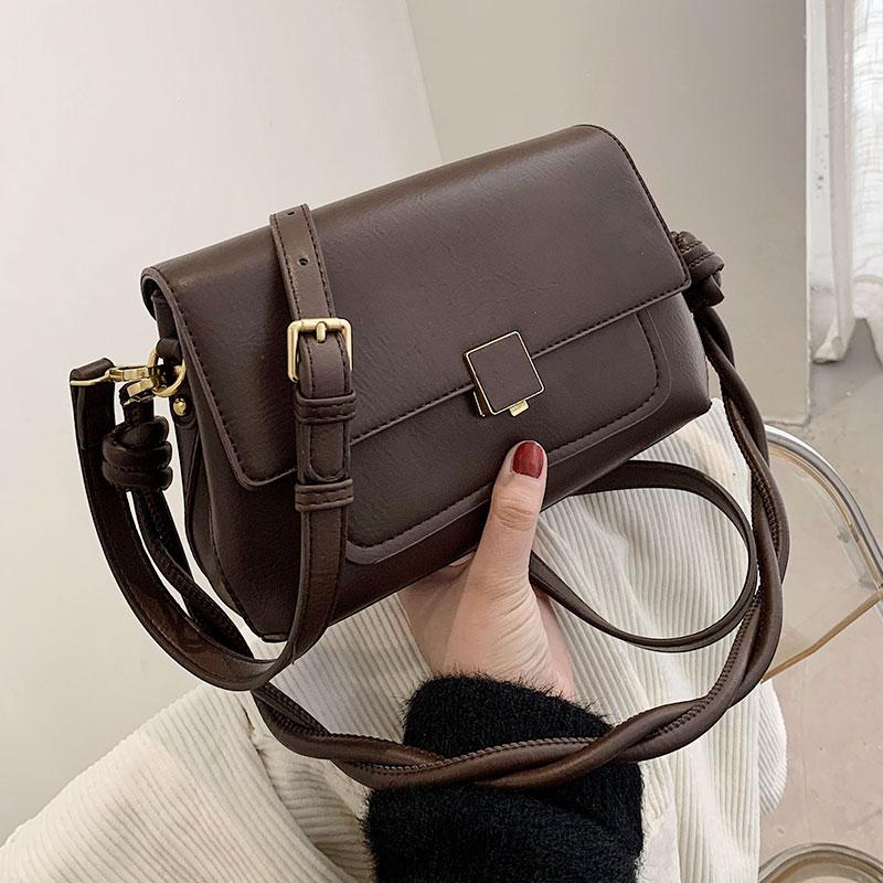 VeryMe Small Vintage Retro Female Crossbody Bag Soft Flap Shoulder Pack Women Purse Elegant Underarm Bag Ladies Sac Femme 2021, Black
VeryMe Small Vintage Retro Female Crossbody Bag Soft Flap Shoulder Pack Women Purse Elegant Underarm Bag Ladies Sac Femme 2021, Black