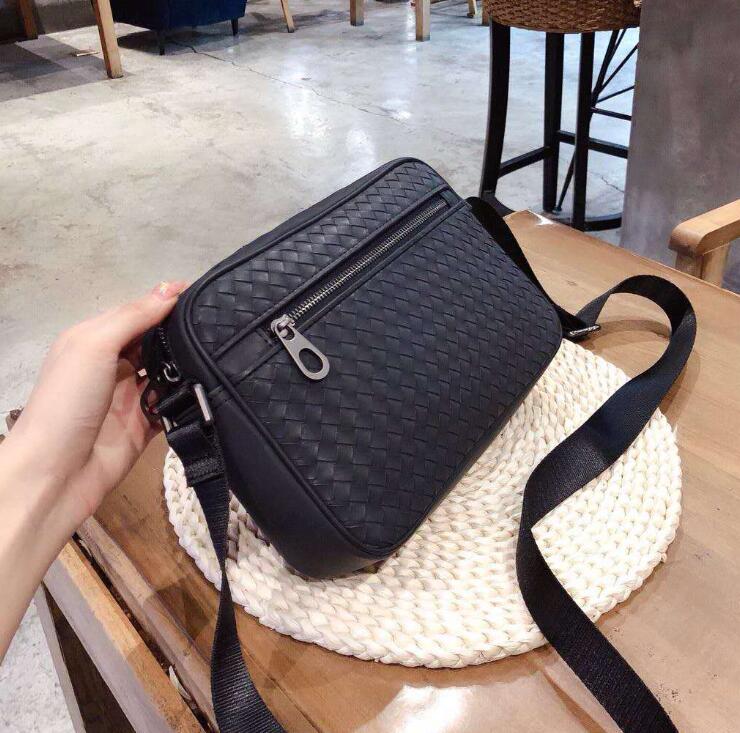Designer Man Crossbody New Fashion Classic Crochet Shoulder Bags Brand Woven Crossbody Business Leather Unisex Flap, Red
Designer Man Crossbody New Fashion Classic Crochet Shoulder Bags Brand Woven Crossbody Business Leather Unisex Flap, Red
