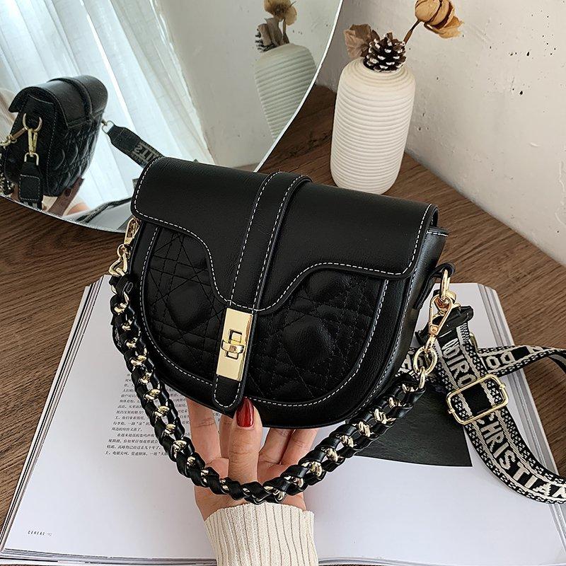 PU Leather Ladies Messenger Bag Promotion New Women's Shoulder Bags Female Pure Color Small Square Bag Clutch Bags 2021 Handbags, Beige
PU Leather Ladies Messenger Bag Promotion New Women's Shoulder Bags Female Pure Color Small Square Bag Clutch Bags 2021 Handbags, Beige
