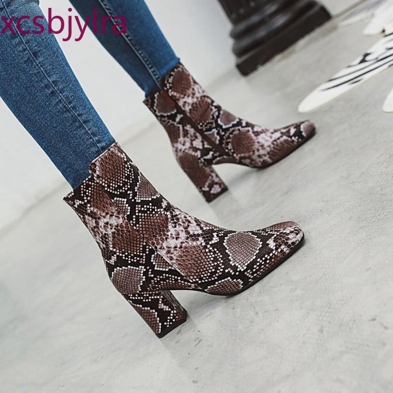 Autumn And Winter Snake High heel waterproof Women's boots Pu Brown boots Plus size 34-481
Autumn And Winter Snake High heel waterproof Women's boots Pu Brown boots Plus size 34-481