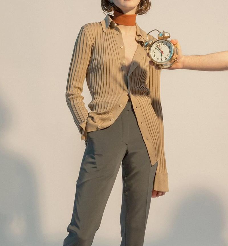 Women Sweater 2020 New Autumn Yarn Smooth / Comfortable Single Breasted Collar cargigans, Beige
Women Sweater 2020 New Autumn Yarn Smooth / Comfortable Single Breasted Collar cargigans, Beige