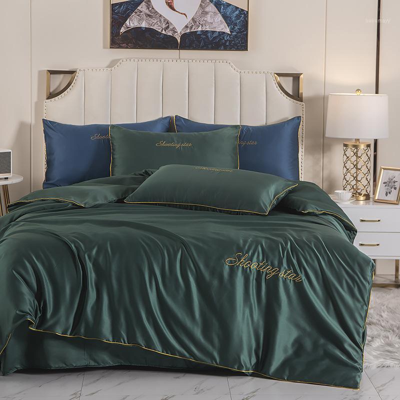 Fashion embroidery pure satin silk bedding set bed set sheet duvet cover sheet Pillowcase Flat Bed king queen size1
Fashion embroidery pure satin silk bedding set bed set sheet duvet cover sheet Pillowcase Flat Bed king queen size1