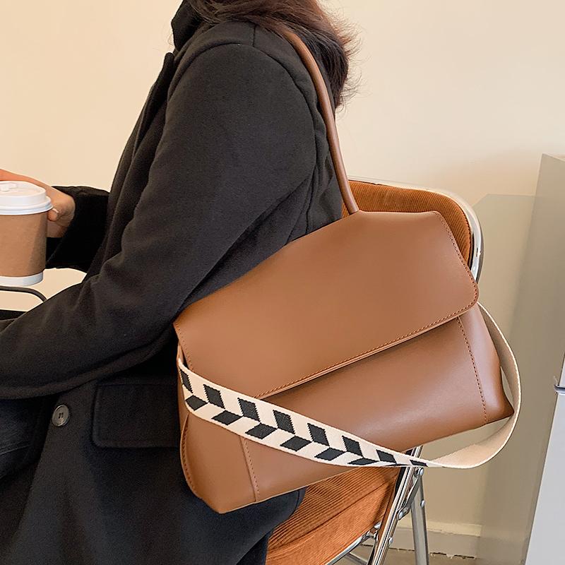 High Quality Pu Leather Women Handbags Fashion Large Capacity Crossbody Bags for Women Designer Female Tote Messenger Bags New, Black
High Quality Pu Leather Women Handbags Fashion Large Capacity Crossbody Bags for Women Designer Female Tote Messenger Bags New, Black