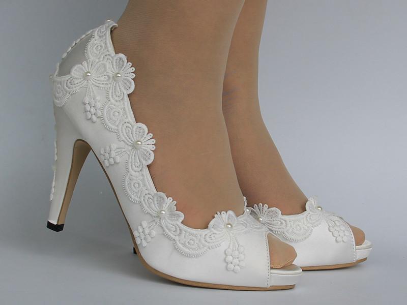 Womens White Lace Satin Pearls Stilettos High Heel Bridal Wedding Low Top Peep Toe Pumps Shoes B137
Womens White Lace Satin Pearls Stilettos High Heel Bridal Wedding Low Top Peep Toe Pumps Shoes B137