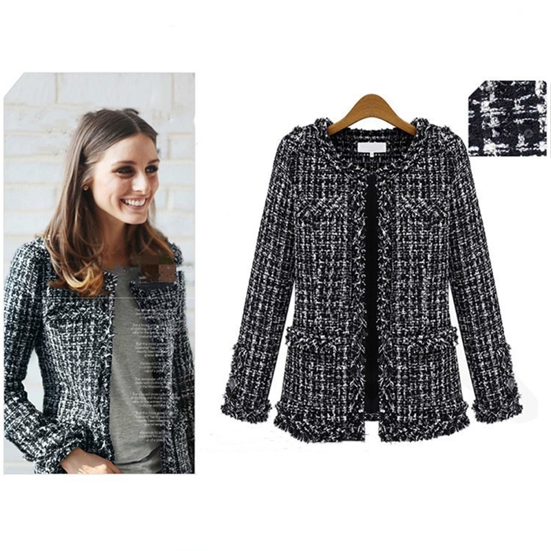 Autumn Winter Black White Plaid Loose Short Coat Women Vintage O Neck Long Sleeve Tassel Tweed Coat Plus Size Ladies Jacket Coat 201216