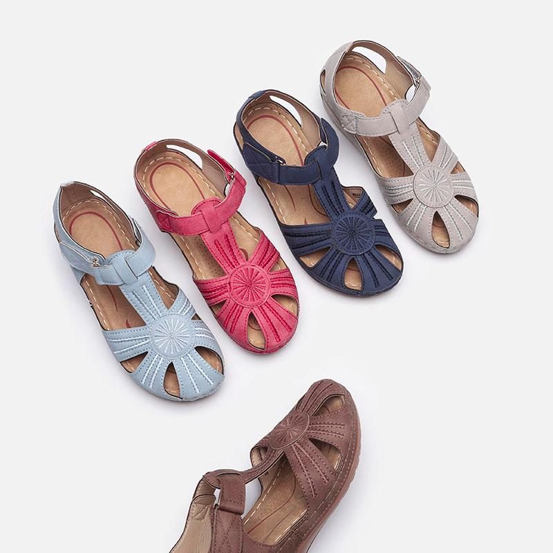 Summer female sandals cross-border car line antiskid restoring ancient ways round head light big yards wedge comfortable sandals, Black
Summer female sandals cross-border car line antiskid restoring ancient ways round head light big yards wedge comfortable sandals, Black
