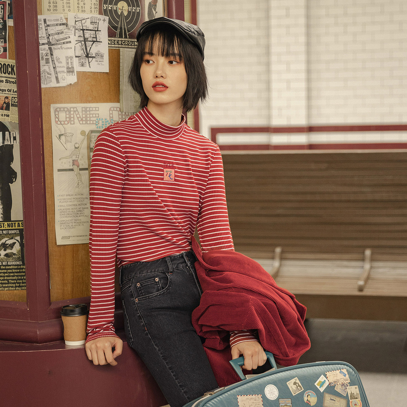 INMAN Autumn New Arrival High Neck Elastic Comfortable Long Sleeve Joker Basic Inside Wear Strip T-shirt 201028