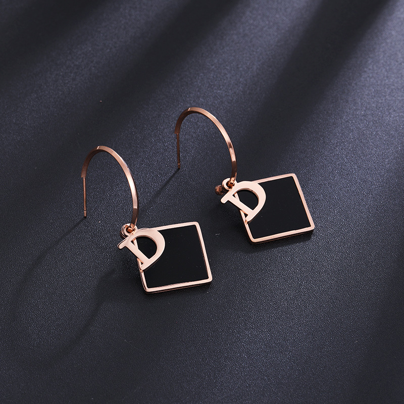 Classic Design Letter D Square Black Shell Charm Dangle Exaggerated Huggie Earrings for Women
