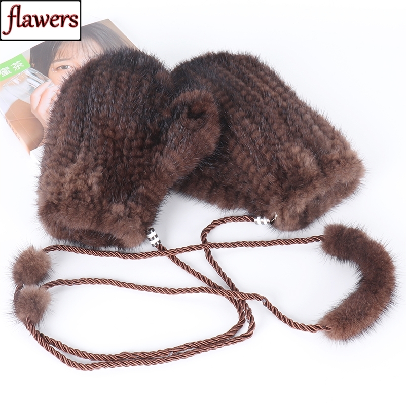 2020 Russian Women Real Mink Fur Gloves Lovely Ladies Mink Fur Gloves Outdoor Winter Warm Soft Knitted 100% Natural Fur Mittens LJ201215, Blue;gray
2020 Russian Women Real Mink Fur Gloves Lovely Ladies Mink Fur Gloves Outdoor Winter Warm Soft Knitted 100% Natural Fur Mittens LJ201215, Blue;gray