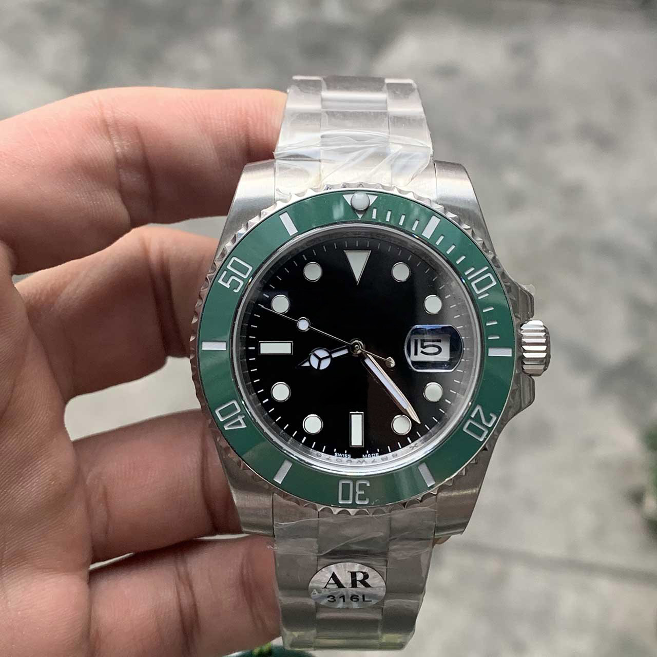 2020 New Launch Sports Watches Green Bezel Automatic Movement Mechanical Mens Sports Wristwatches Joan007 watch Best Quality 41mm, Black
2020 New Launch Sports Watches Green Bezel Automatic Movement Mechanical Mens Sports Wristwatches Joan007 watch Best Quality 41mm, Black