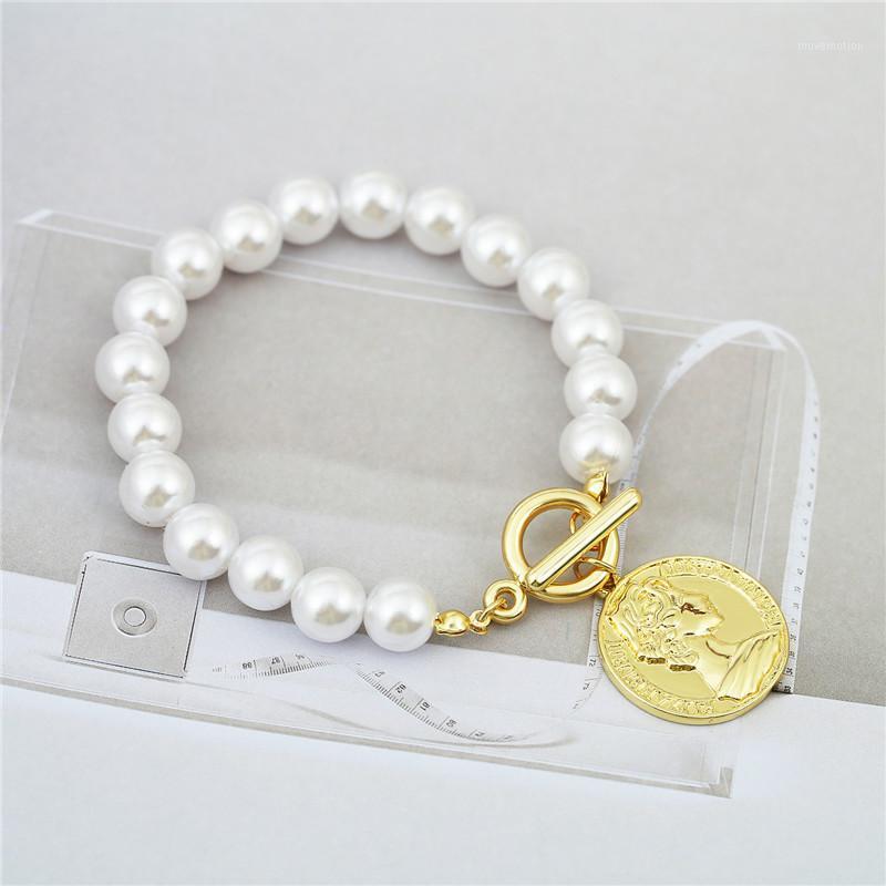 FASHIONSNOOPS High Quality Charm Imitation Pearl Bracelet Bangle for Women Metal Geometric Chain Bracelets Friend Couple Jewelry1
FASHIONSNOOPS High Quality Charm Imitation Pearl Bracelet Bangle for Women Metal Geometric Chain Bracelets Friend Couple Jewelry1