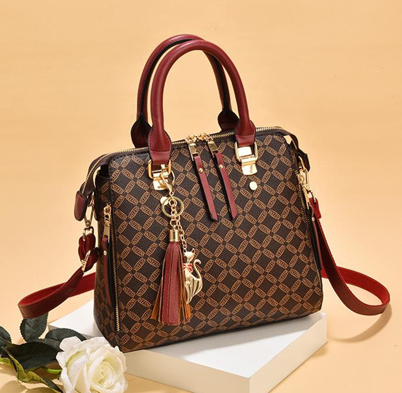 2021 High Quality Superior Spring bag Shell Bags women's autumn and winter trendy fashion ladies messenger wild ins handbags shoulder, Brown
2021 High Quality Superior Spring bag Shell Bags women's autumn and winter trendy fashion ladies messenger wild ins handbags shoulder, Brown