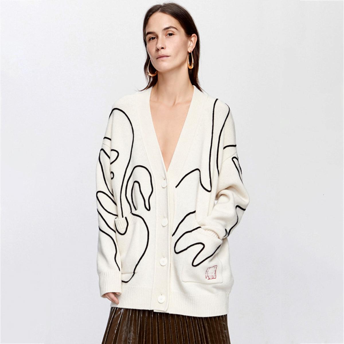 2021 New Embroidered Beige Retro Cardigan Women Autumn Winter Long Sleeve Single Breasted Sweater Casual Vintage Sweaters Tops Gbn0, Black pullover
2021 New Embroidered Beige Retro Cardigan Women Autumn Winter Long Sleeve Single Breasted Sweater Casual Vintage Sweaters Tops Gbn0, Black pullover