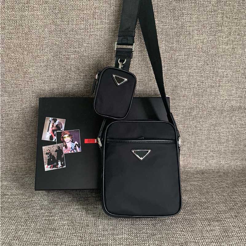Fashion luxury designer mens leather bag logo single shoulder diagonal bag zipper nylon material mens outdoor briefcase high quality, Freight compensation 
Fashion luxury designer mens leather bag logo single shoulder diagonal bag zipper nylon material mens outdoor briefcase high quality, Freight compensation