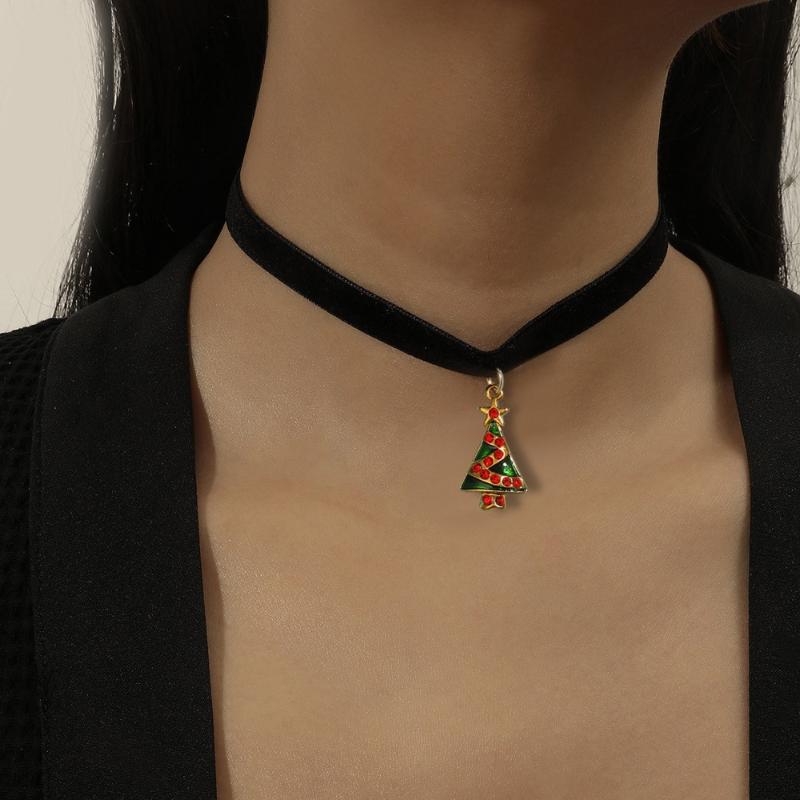 Classic Merry Christmas Gift Black Velvet Necklace Pendants Lovely Christmas Tree Jewelry For Women and Girl
Classic Merry Christmas Gift Black Velvet Necklace Pendants Lovely Christmas Tree Jewelry For Women and Girl