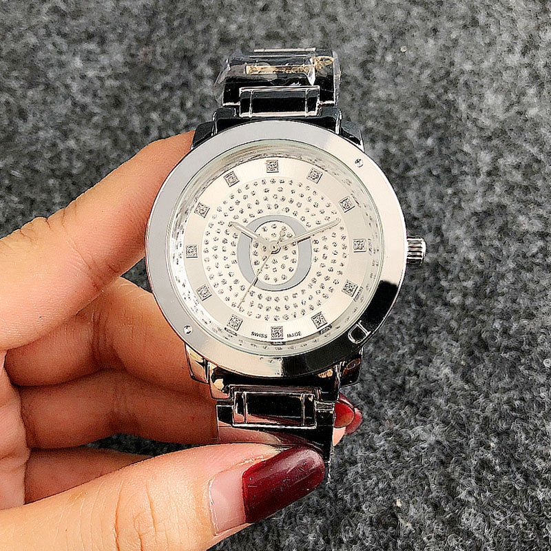 Fashion Brand Women Girls crystal style Stainless steel band Quartz wrist Watch P21, Gold
Fashion Brand Women Girls crystal style Stainless steel band Quartz wrist Watch P21, Gold