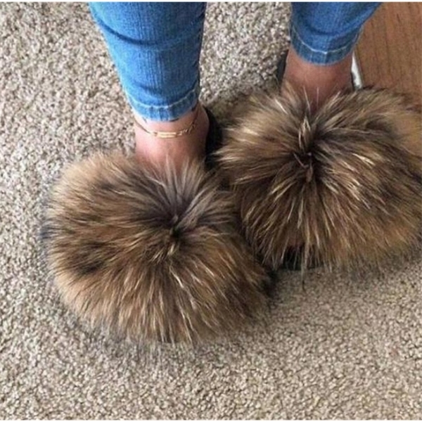 Hot Fur Slippers Women Fox Home Fluffy Sliders Comfort With Feathers Furry Summer Flats Sweet Ladies Shoes Size 45 Home Shoes X1020, Black 
Hot Fur Slippers Women Fox Home Fluffy Sliders Comfort With Feathers Furry Summer Flats Sweet Ladies Shoes Size 45 Home Shoes X1020, Black