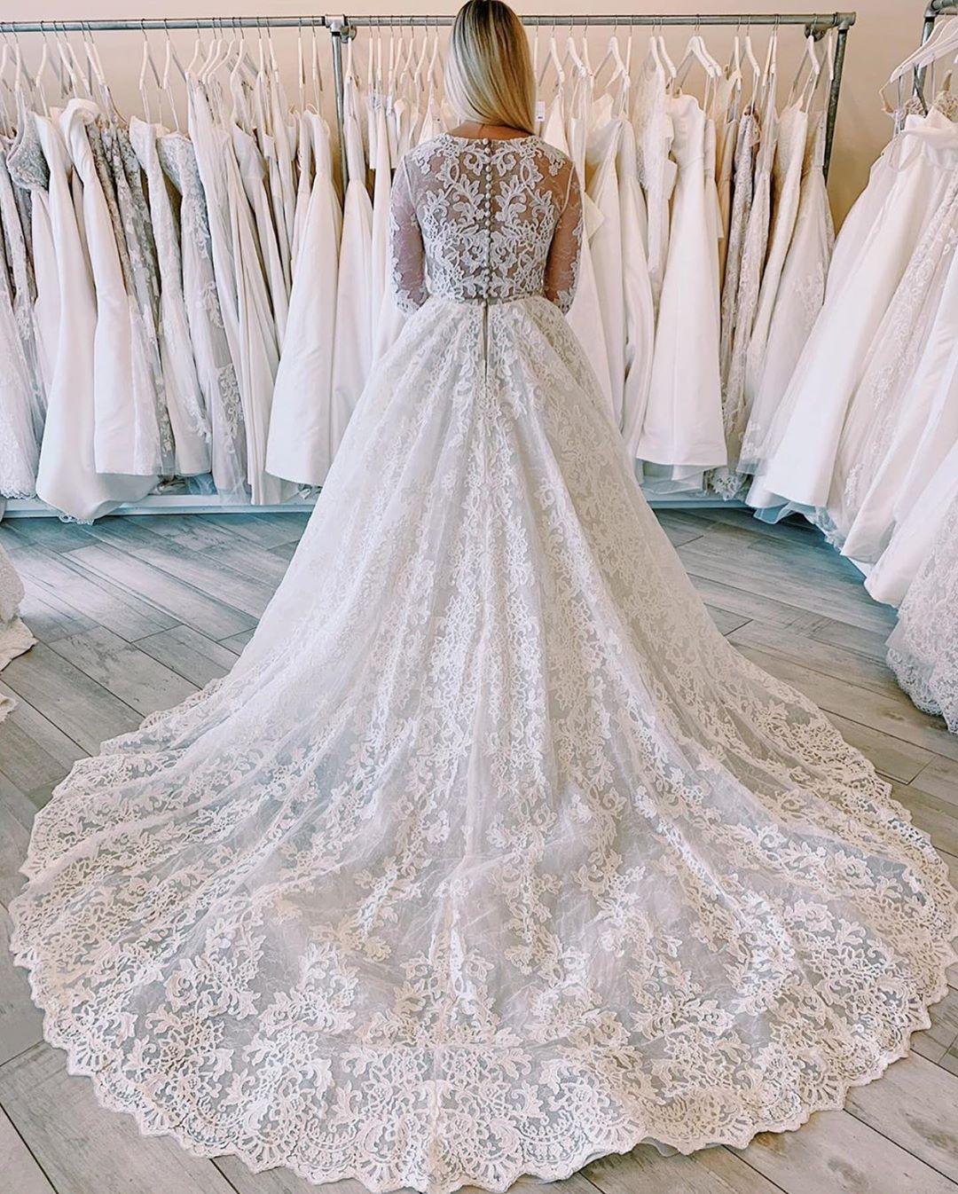 Sexy White Deep V Neck A Line Lace Applique Sequins Long Sleeves Castle Dresses Pleats Custom Made Bridal Wedding Gowns P67 0510
